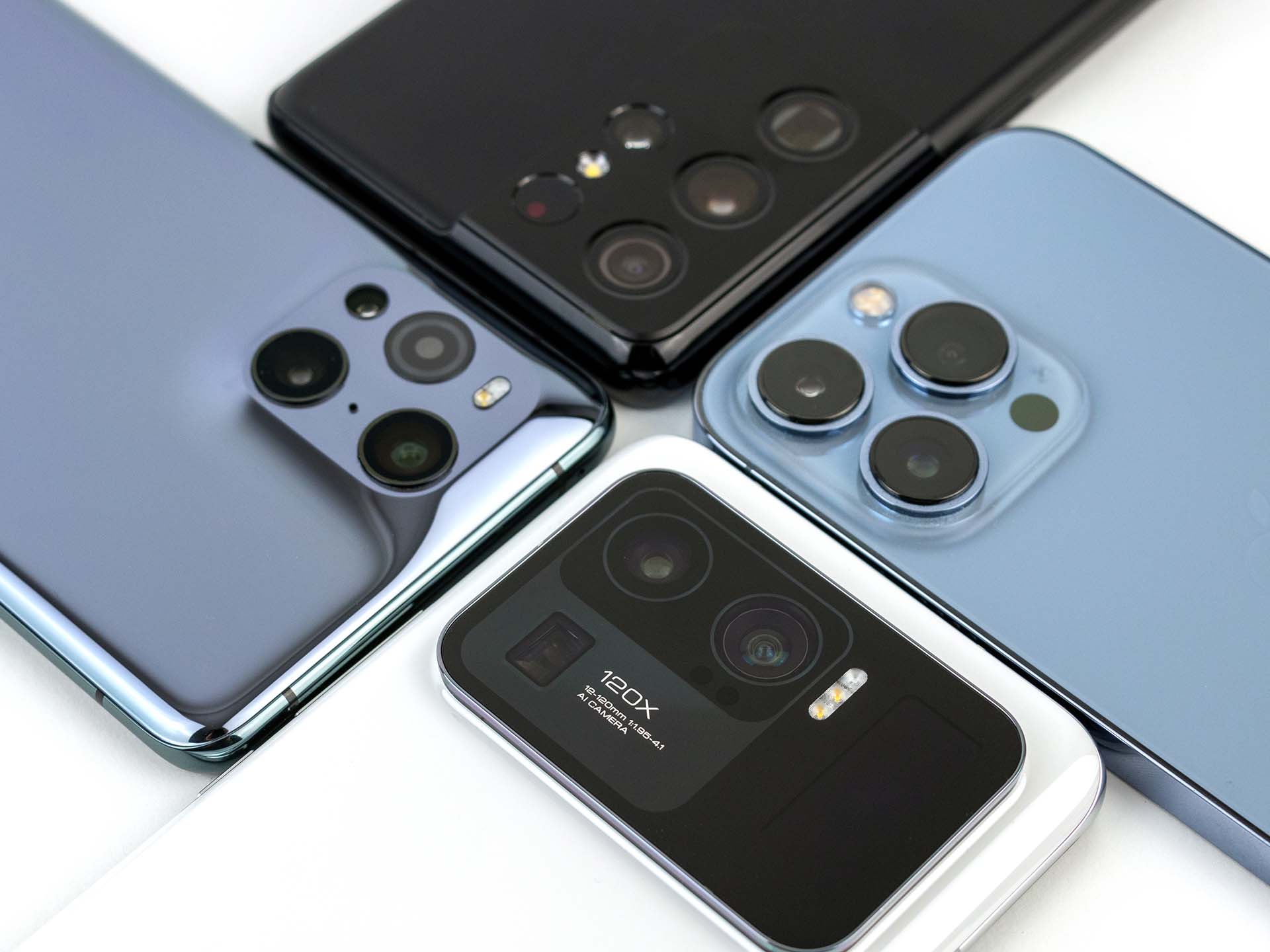 Flagship Face-Off: Comparing Top Smartphones