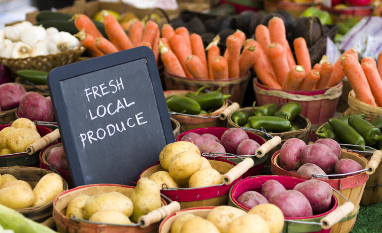 Fresh & Local: Your Guide to Farmers Markets